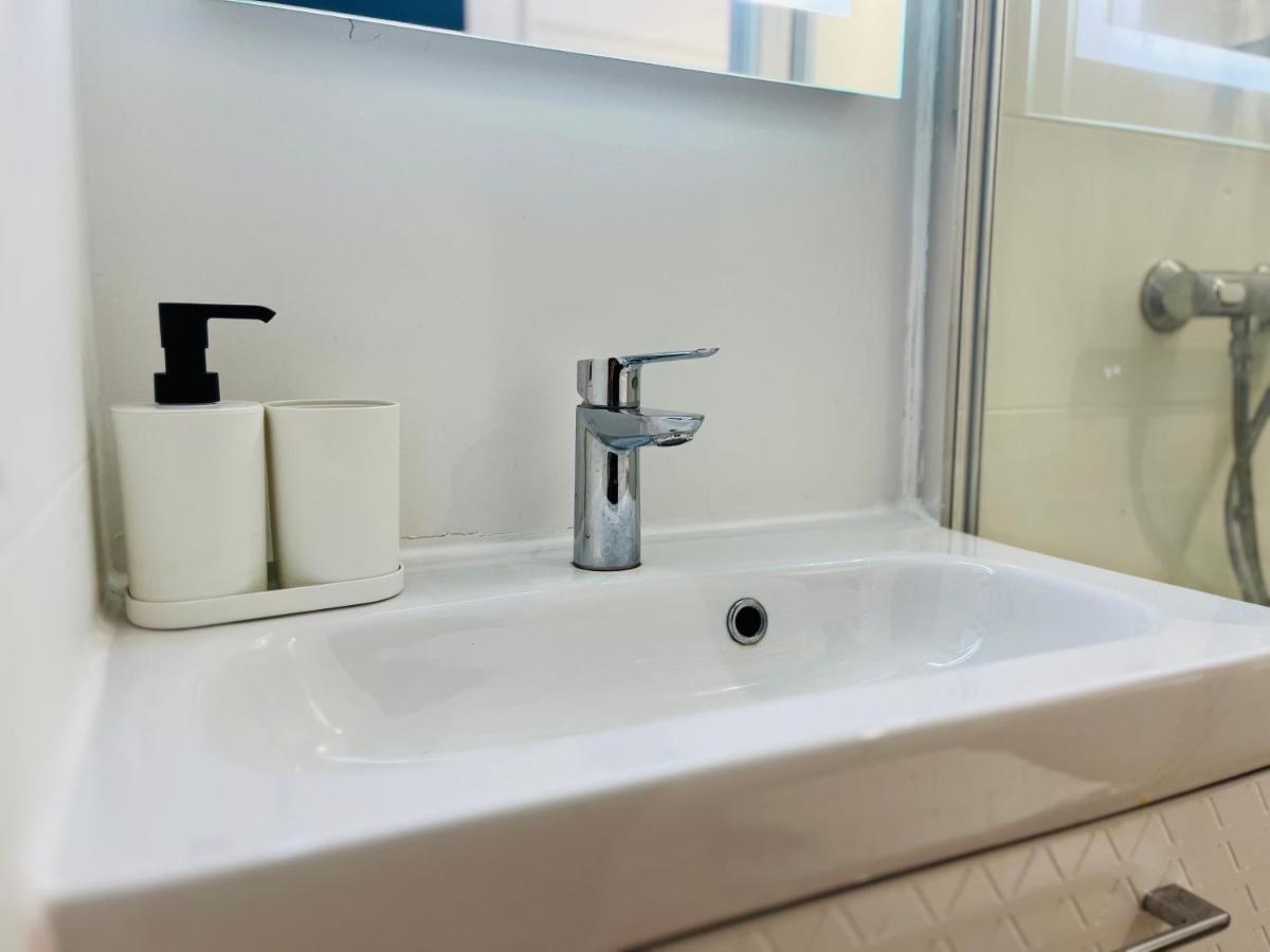 Suite Adamas Lyon Exterior foto